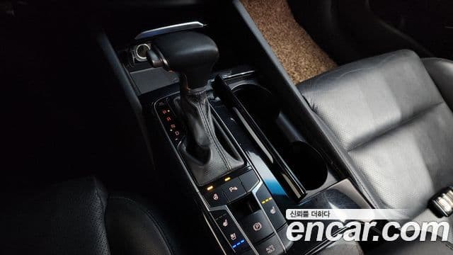 Kia All New K7 Prestige, 2017 9