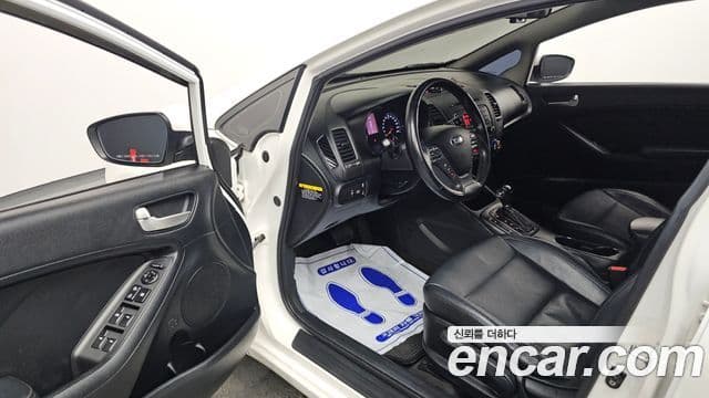 Kia K3 Trendy, 2015 10