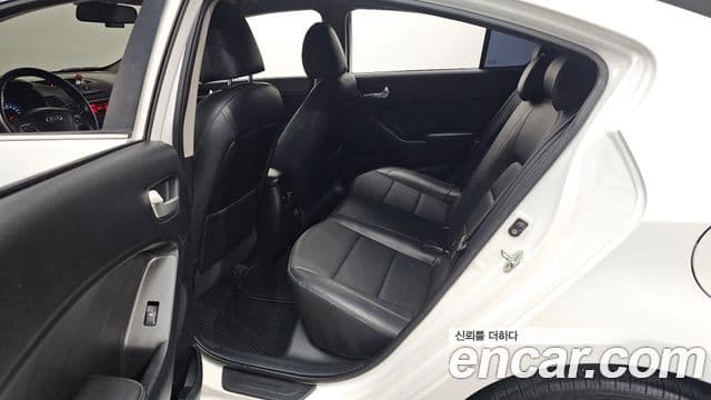 Kia K3 Trendy, 2015 11