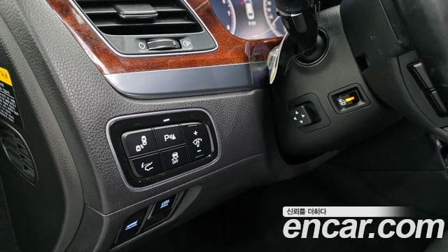 Hyundai Equus(новый кузов / новое поколение) Prestige, 2015 13