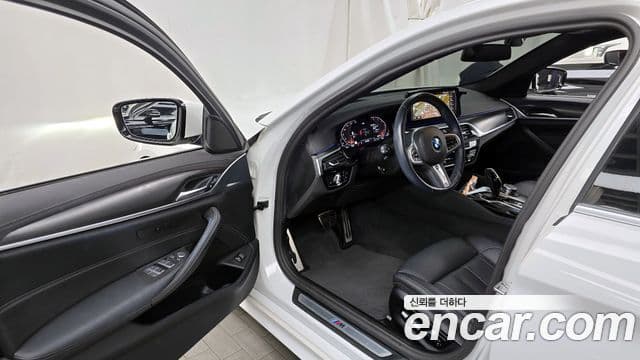 BMW 5시리즈 (G30) 520i M Sport, 2023 10