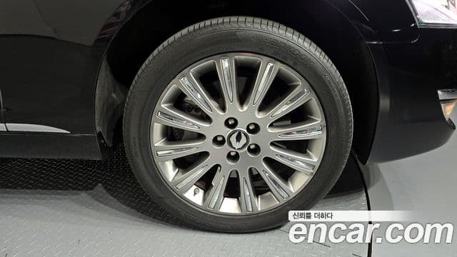 KG모빌리티(SsangYong) 뉴체어맨 W Summit, 2014 все фото