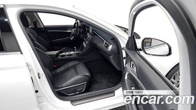 Genesis The / новый New G70, 2023 11