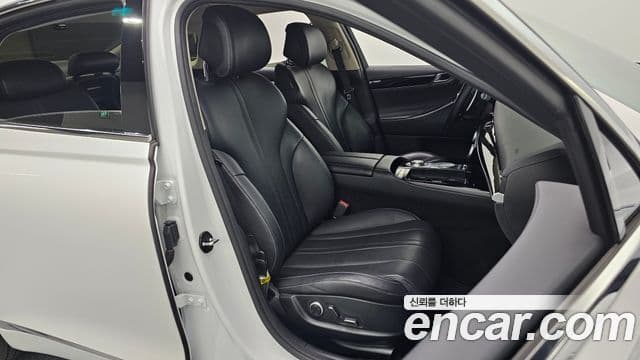 Genesis G80 (RG3) бензин 2.5 турбо AWD, 2021 11