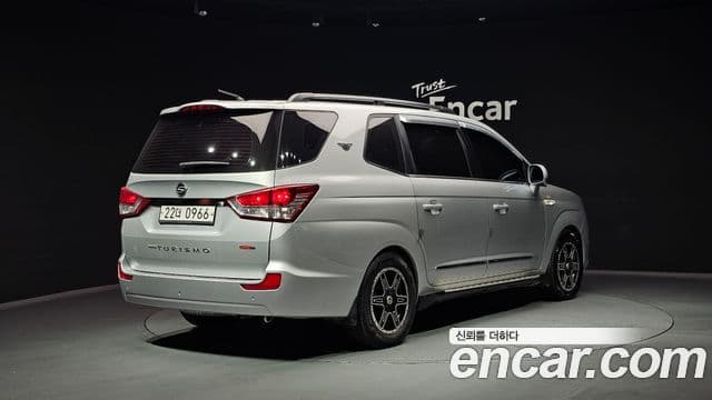 KG모빌리티(SsangYong) Korando 투리스모 4WD TX 9인승, 2016 2