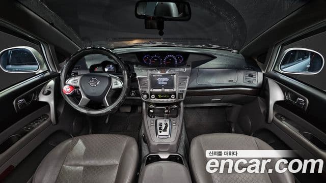 KG모빌리티(SsangYong) Korando 투리스모 4WD TX 9인승, 2016 7