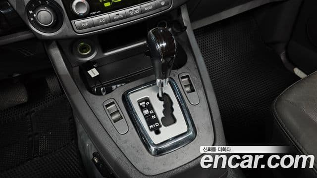 KG모빌리티(SsangYong) Korando 투리스모 4WD TX 9인승, 2016 9