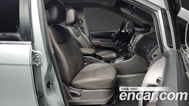 KG모빌리티(SsangYong) Korando 투리스모 4WD TX 9인승, 2016 10