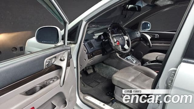 KG모빌리티(SsangYong) Korando 투리스모 4WD TX 9인승, 2016 11