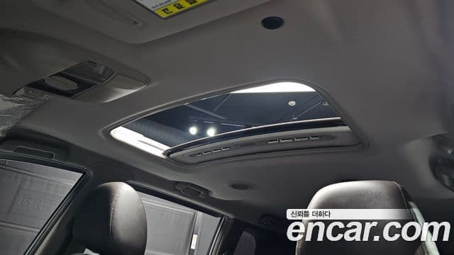 KG모빌리티(SsangYong) Korando 투리스모 4WD TX 9인승, 2016 16