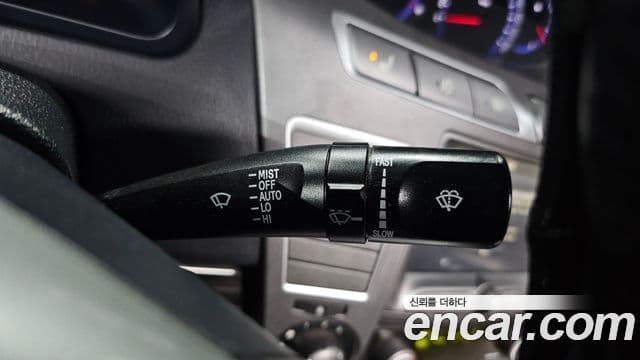 KG모빌리티(SsangYong) Korando 투리스모 4WD TX 9인승, 2016 18