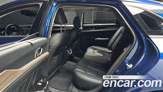 Kia K5 3세대 Signature, 2020 11