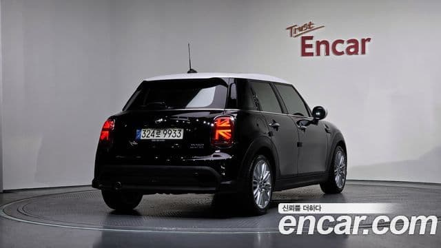 Mini Cooper 3세대, 2022 2