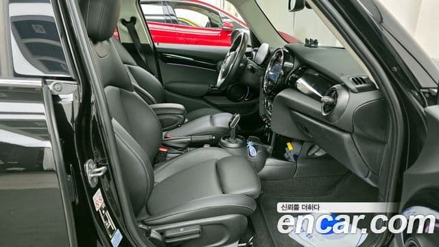 Mini Cooper 3세대, 2022 11