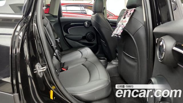 Mini Cooper 3세대, 2022 12