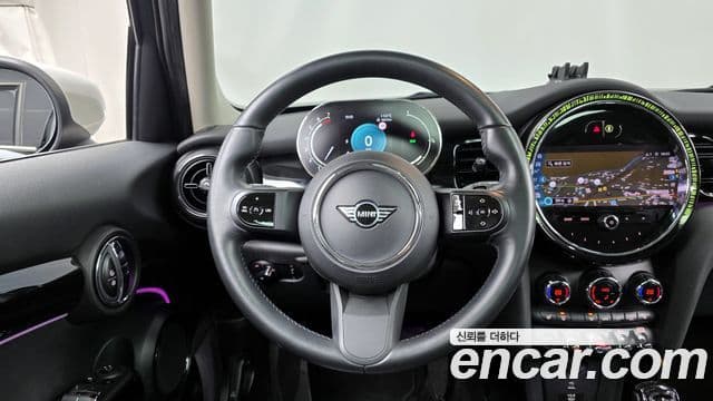 Mini Cooper 3세대, 2022 13