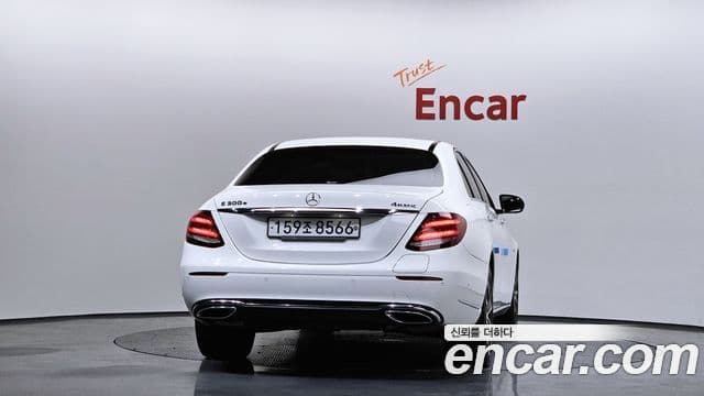 Mercedes-Benz E-класс W213 Exclusive, 2020 4