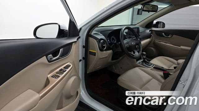 Hyundai Kona Modern Art, 2018 10