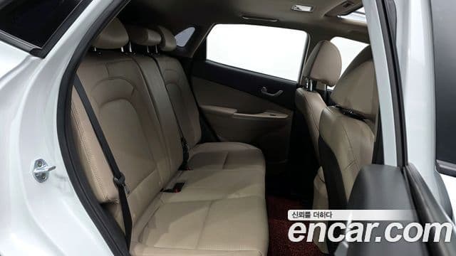 Hyundai Kona Modern Art, 2018 12