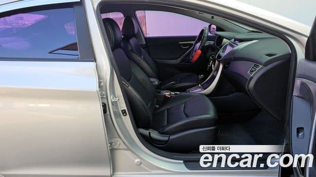 Hyundai Avante MD Style, 2014 10