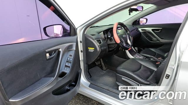 Hyundai Avante MD Style, 2014 11