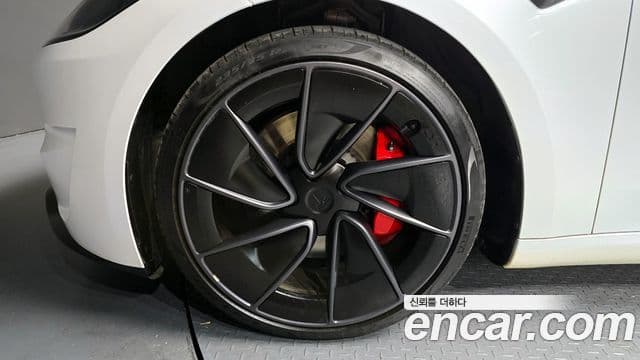 Tesla модель 3 performance AWD, 2025 все фото