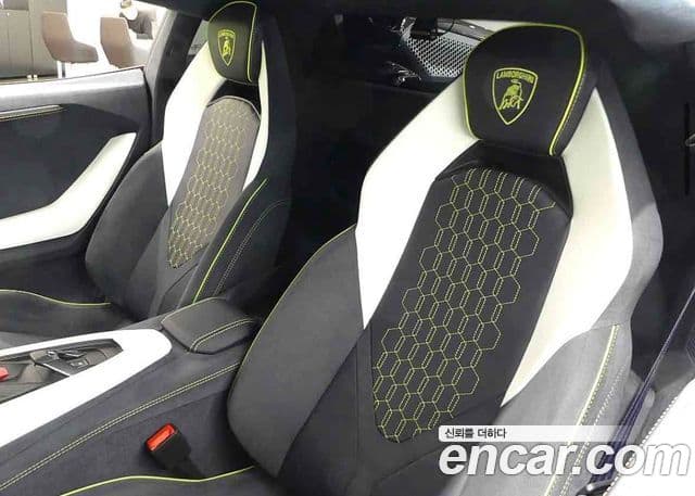 Lamborghini 레부엘토, 2025 12