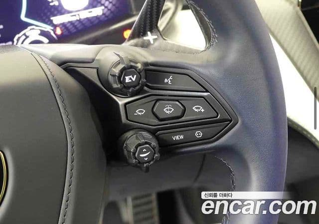 Lamborghini 레부엘토, 2025 15