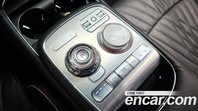 Genesis G90 (RS4) бензин 3.5 турбо e-S/C AWD, 2023 9