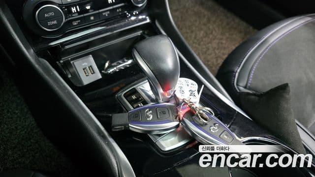 Infiniti Q30 2.0 Exclusive City чёрный, 2017 9