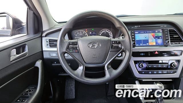 Hyundai LF Sonata Special, 2017 13