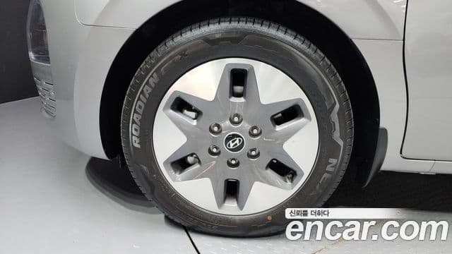 Hyundai Staria Modern, 2025 все фото