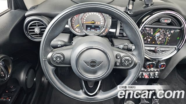 Mini Cooper 3세대, 2019 13