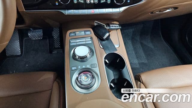 Genesis GV70, 2024 9