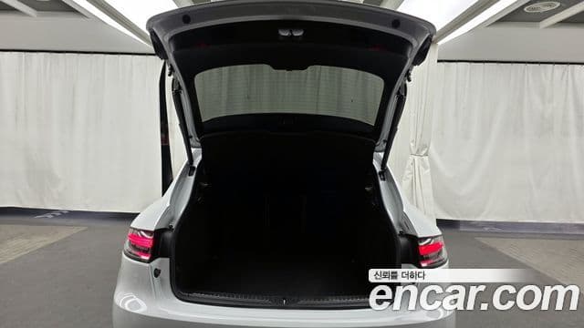 Porsche Macan 95B, 2021 20