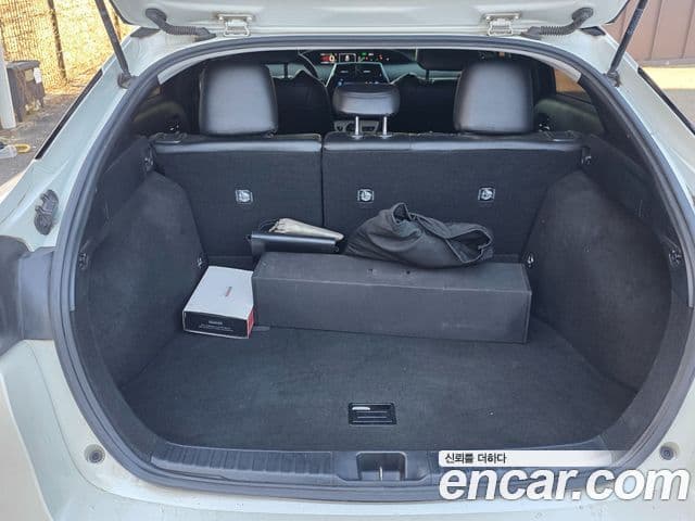 Toyota 프리우스 4세대 1.8 E, 2018 4