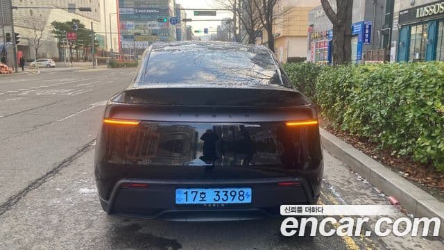 Tesla модель Y, 2025 6