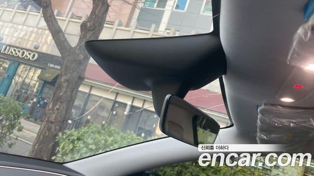 Tesla модель Y, 2025 12