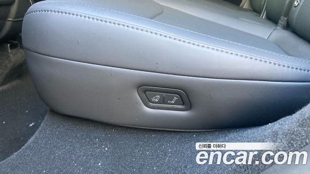 Tesla модель Y, 2025 19