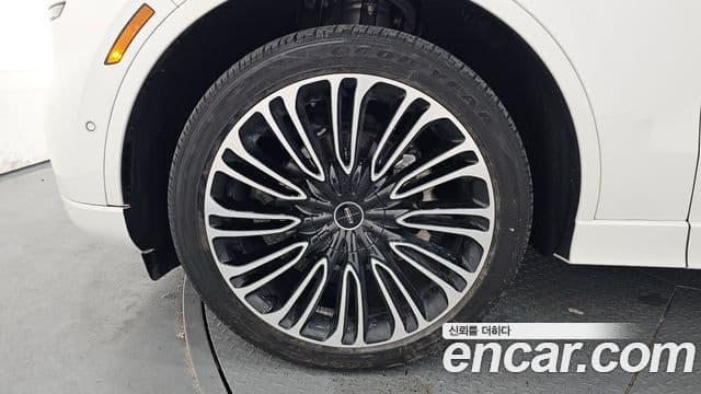 Lincoln Aviator 2세대 3.0 Black Label AWD, 2023 все фото