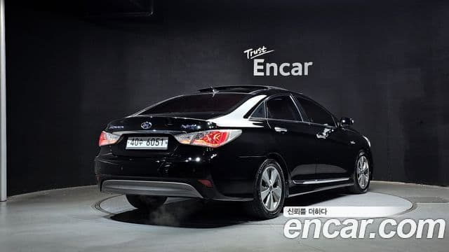 Hyundai Sonata гибрид Royal, 2012 2