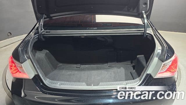 Hyundai Sonata гибрид Royal, 2012 20