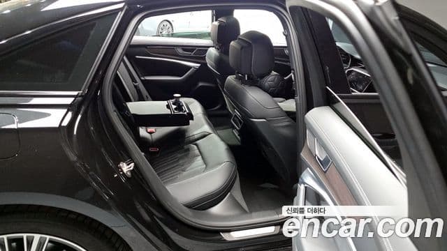 Audi A6 (C8) Premium, 2024 12