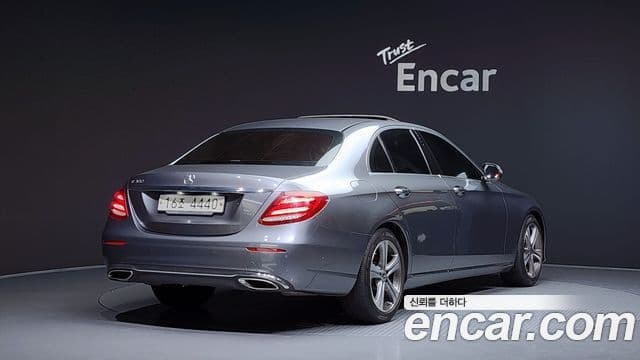 Mercedes-Benz E-класс W213 Avantgarde, 2019 2