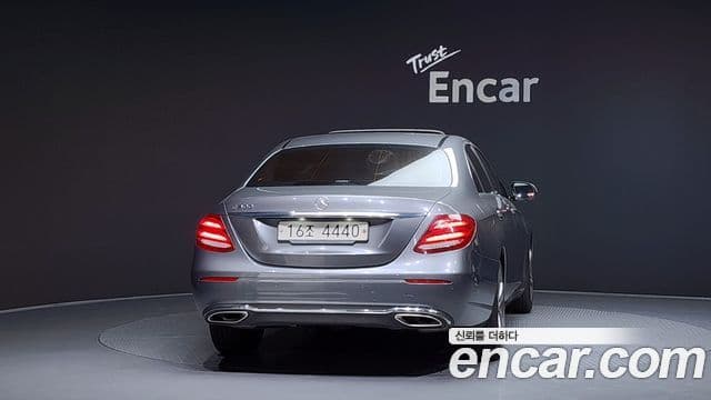 Mercedes-Benz E-класс W213 Avantgarde, 2019 4