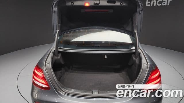 Mercedes-Benz E-класс W213 Avantgarde, 2019 20