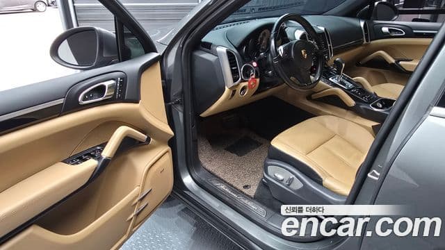 Porsche New Cayenne 958, 2014 11