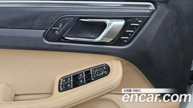 Porsche Macan 95B, 2021 14