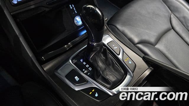 Hyundai Grandeur HG Modern, 2016 9