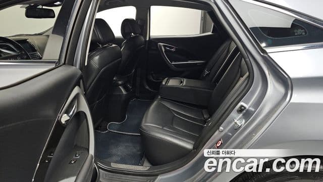 Hyundai Grandeur HG Modern, 2016 11